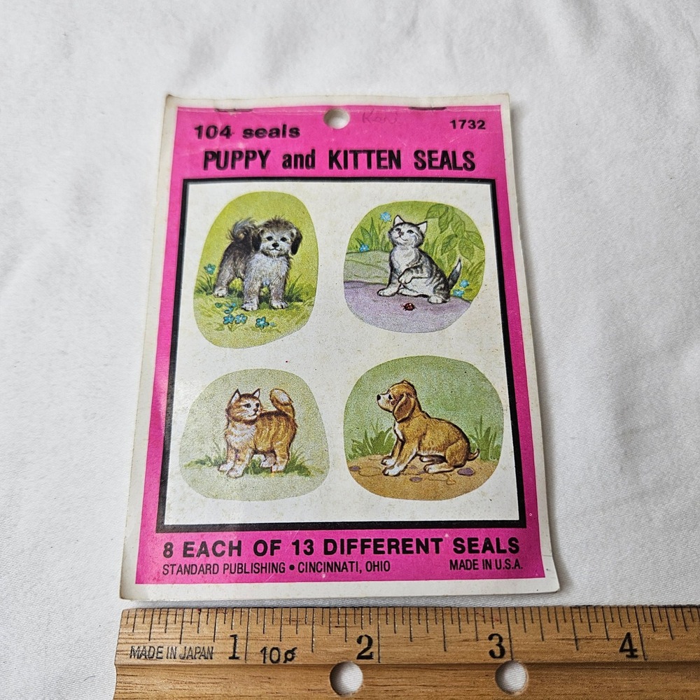 Vtg Standard Publishing‎ Puppy and Kitten Seals 104 Stickers Booklet 1732 USA
